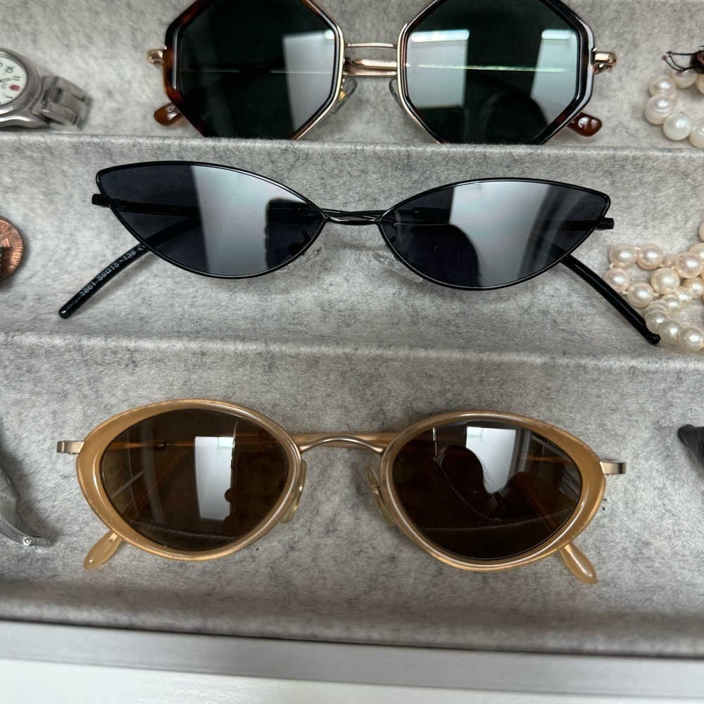 VINTAGE CALVIN KLEIN Explorer Sunglasses - Blonde Tortoise Steampunk Small Gold - Picture 3 of 3